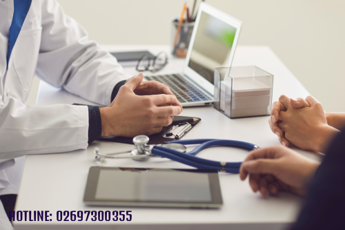 Mọc mụn nước ở môi có nguy hiểm không?